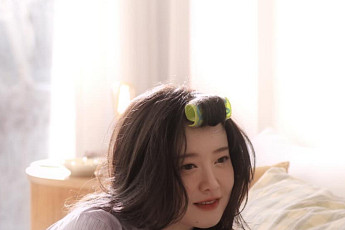 구혜선, 가격 논란 딛고 홈쇼핑 도전⋯18톤 트럭 채운 '헤어롤' 완판 갈까