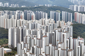 토허제로 묶었더니 옆동네 뛰었다⋯병점·남양주·권선 집값 ‘들썩’