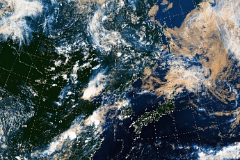 중국 폭우 한국 온다고?…'물폭탄' 장마 언제까지 [이슈크래커]
