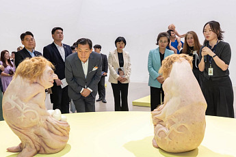 이재준 수원시장, 세계 미술가 피치니니 국내 첫 개인전 열어