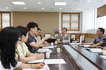신안군, 정례 타운홀 미팅 정책토론으로 전환