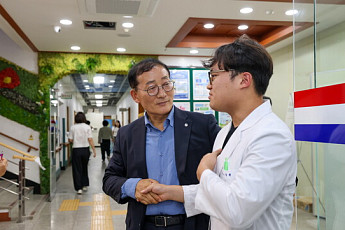 이재각 전남광주특별시진도군수, 진도보건소 찾아 보건현장 점검