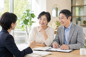 “AI 시대 살아남기” 경력을 이어가는 재취업 전략