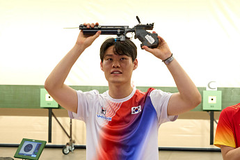 홍수현, ISSF 월드컵 10m 공기권총 은메달…대회 두 번째 메달