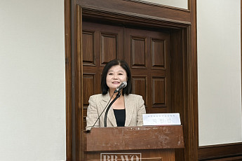 [현장에서] 아픈 중년 여성, 일터도 가족도 흔들린다