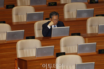 정성호 법무부 장관 사직서 제출 “건강상 이유·검찰개혁 주요 입법 마무리”