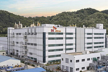 SK실트론 팔고도 8년간 성과 공유…두산 인수대금 2.3조가 끝 아냐