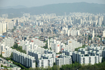 SH 재개발임대, 청년 문턱 낮추자 고령층은 ‘그림의 떡’