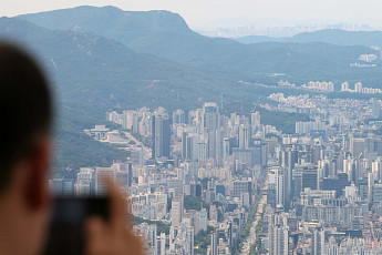 “10년 전 대출도 갚으라니”…세금·대출에 다주택자 버티기 임계점