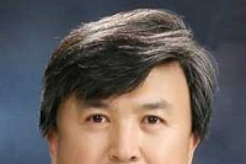 [논현논단-홍준형 칼럼] 연임 개헌 논란에 비친 ‘법도구주의 망령’