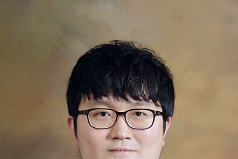전재수 부산시장 취임 후 첫 공공기관장 인사…부산사회서비스원장에 손지현 교수