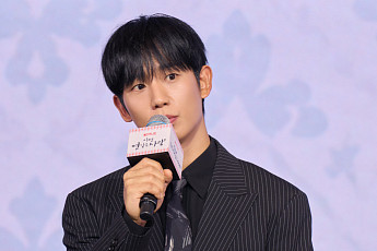 정해인, '하영 논란' 여파에 시사회 불참?⋯소속사 