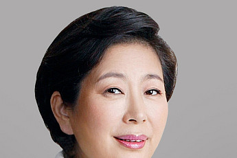 현정은 현대그룹 회장, 21년째 임직원에 여름 보양식 선물