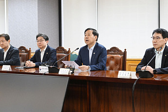 정부, 금리 뛰자 ‘취약차주 지원책’ 꺼낸다…채무조정·자금지원 확대