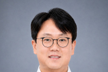 [데스크 시각] 문어발 털어낸 카카오…왜 AI에 올인했나