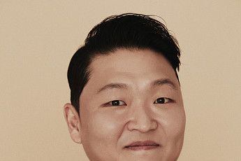 싸이, 수면제 비대면 처방ㆍ대리 수령 혐의⋯검찰 처분은?