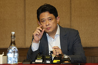 정부, 네팔에 신속대응팀 9명 추가 파견…수색 헬기 허가는 아직