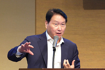 최태원 “저출산, 한일 경제공동체로 풀자…청년 일자리·소득 넓혀야”