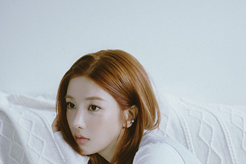 권은비, '아이즈원' 여전한 애정⋯