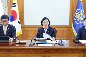 한총리 “전문·생활체육·스포츠산업 선순환 생태계 구축”