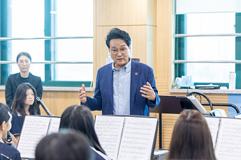 안민석 교육감 ‘제4호 결재 RAS’ 현장으로…학교 일상을 바꾼다