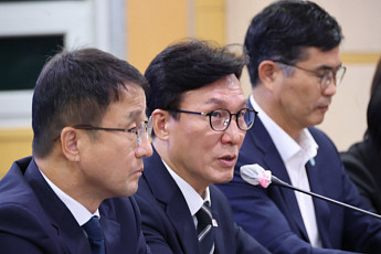 與, 전북 예산 11조 추진…