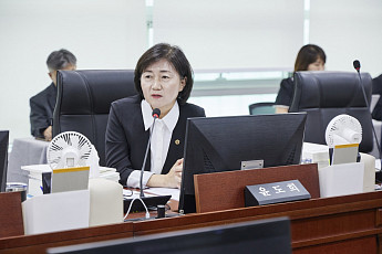 경기GBC ‘확대→원점 재검토’…윤도희 “문제는 긴축 아닌 관리”