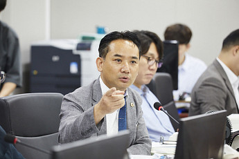 조례까지 고쳐 키운다던 '더 힘내 GO'…두달여만에 신규사업 중단
