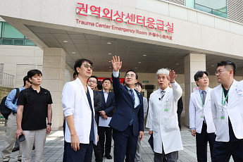 박홍근, 부산 의료·교육 현장 방문…내년 투자계획 점검