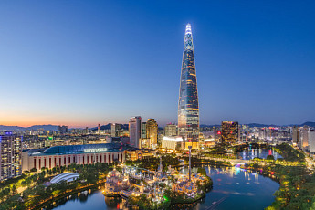 외국인 발길 서울 동쪽으로…롯데, 잠실을 ‘럭셔리 관광타운’으로 키운다
