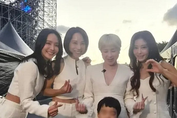 쥬얼리 조민아, 20년 만의 완전체 무대 소감⋯아들도 함께한 