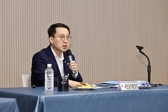 새만금 매립 15년 앞당긴다…공공주도 개발로 속도 [다시 뛰는 새만금②]
