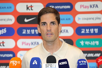 모레노, 대전·전북 ACLE 이틀 연속 관전⋯태극전사 직접 점검
