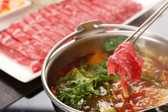 '2TV 생생정보' 오늘방송맛집- 장사의 신, 얼큰 샤부 칼국수 맛집 '오○'