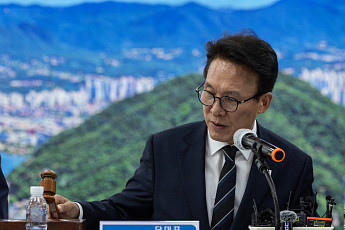 김민석 