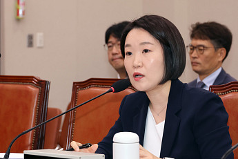 이소영 “규제 풀고 소상공인 부담 낮출 것”…청문회선 부동산 공방