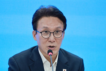김민석, 추미애 ‘컨설팅 21억’에 “계약 적정성 살펴보겠다”