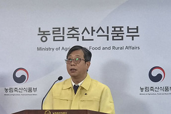 대형 산란계 ‘4중 방역망’ 친다…새 구제역 백신 3200만마리분 비축