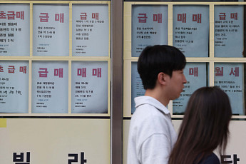 “이사 말고 더 살자”…재계약 늘면 신규 전세 매물 줄어들 수도 [토허제 실거주 완화②]