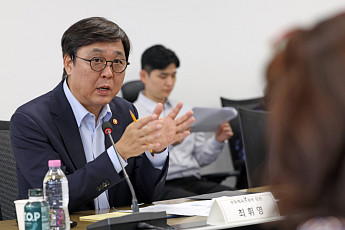 최휘영 장관 “예술계와 지원 방향 함께 설계”…창작·성장 기반 강화