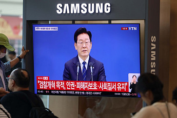 李대통령 기자회견 ‘잘못했다’ 57.7%…연임 논란도 “해소 안돼” 51.7%