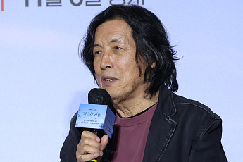 ‘가능한 사랑’ 이창동 “타인의 삶을 영화로 만드는 일…평생 고민해온 질문”[현장]