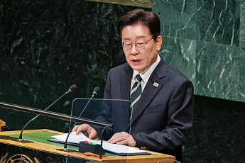 李대통령 “한반도 전쟁 종식·평화체제 구축”…북ㆍ미 대화 재개 촉구