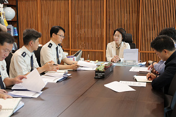 경기 대형 물류창고 473곳 중 236곳 위법…추미애 “바로 잡힐 때까지 확인”
