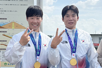 0.317초 차 일본 제쳤다⋯조광희·김효빈, 카누 한국 첫 2관왕 [아시안게임]