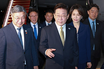 한미·멕시코 외교전 마친 李…대미 협상부터 靑 쇄신까지 숙제