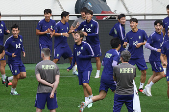 한국 축구대표팀, 오늘 A매치 우루과이전…중계 어디서?