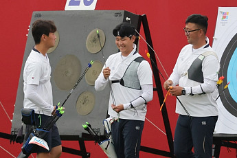김우진·이우석·김제덕, 대만 완파⋯남자 단체 결승행 [아시안게임]