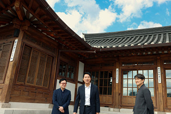 오세훈, 북촌 공공한옥 방문…“서울 곳곳 한옥 거점 확충”