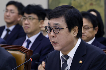최휘영 “K컬처 국가주력산업 도약”…기초예술·콘텐츠 기반 강화 [국감]